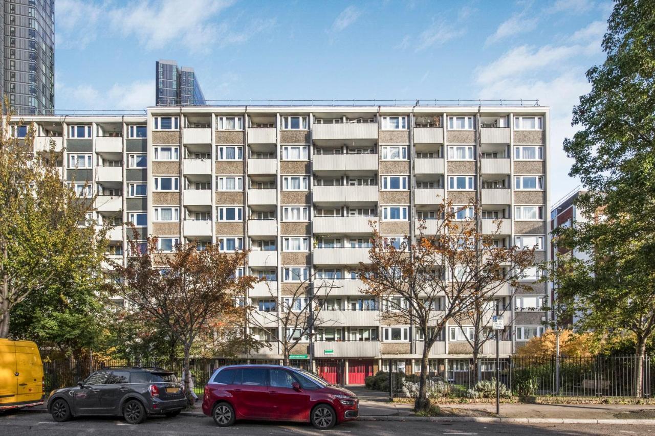 Easy Living Near Angel And